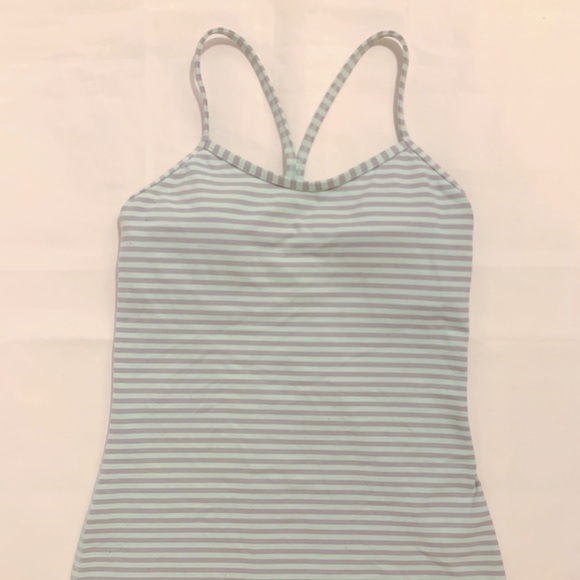 SOLD! Lululemon Racerback Yoga Tank - sz 4-6 - Picture 1 of 3